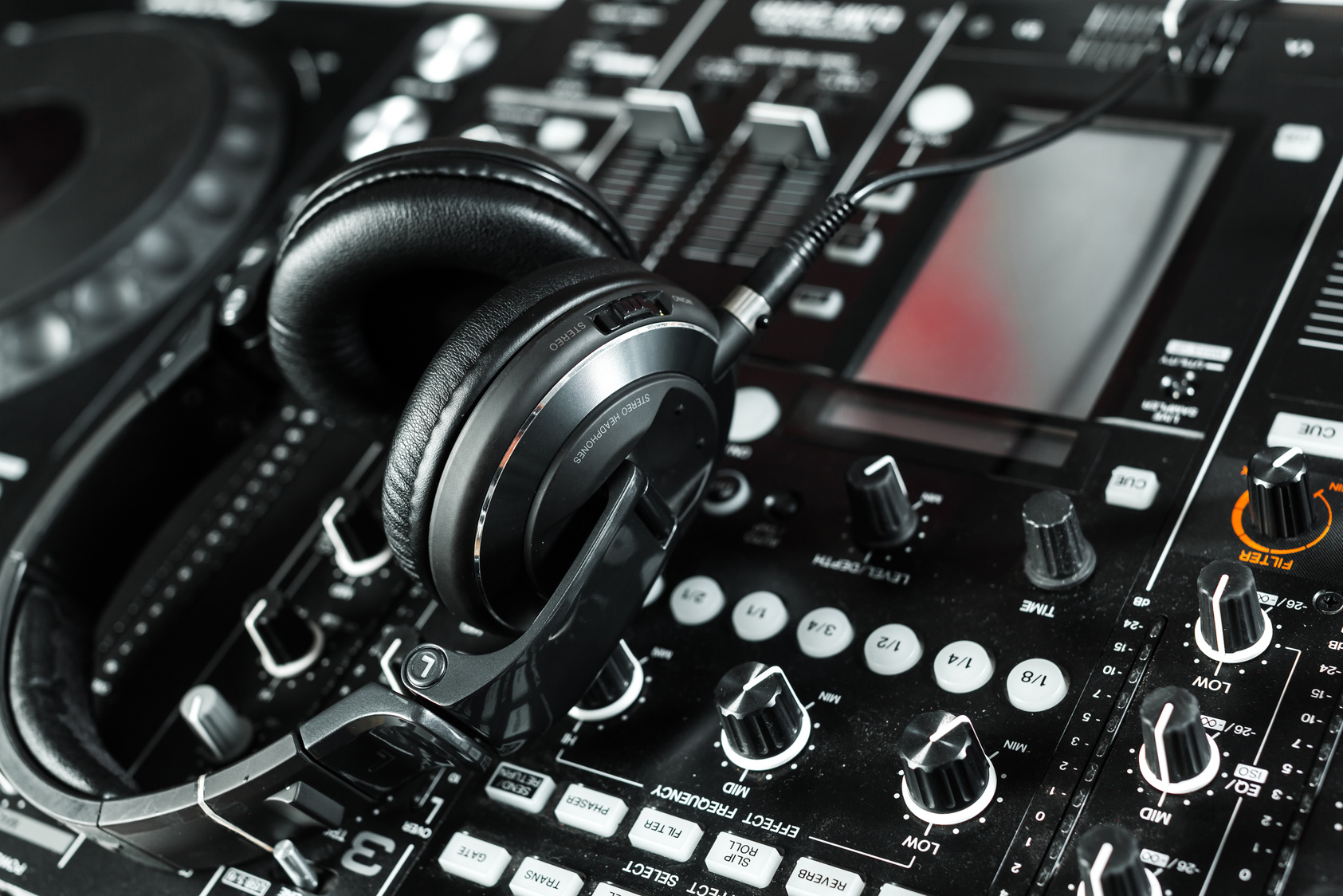 Dj equipment